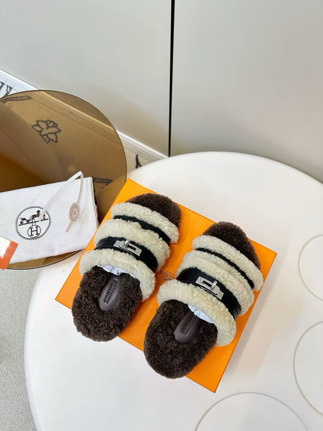 HERME5高品質ふわふわスリッパ【50％割引+送料無料】