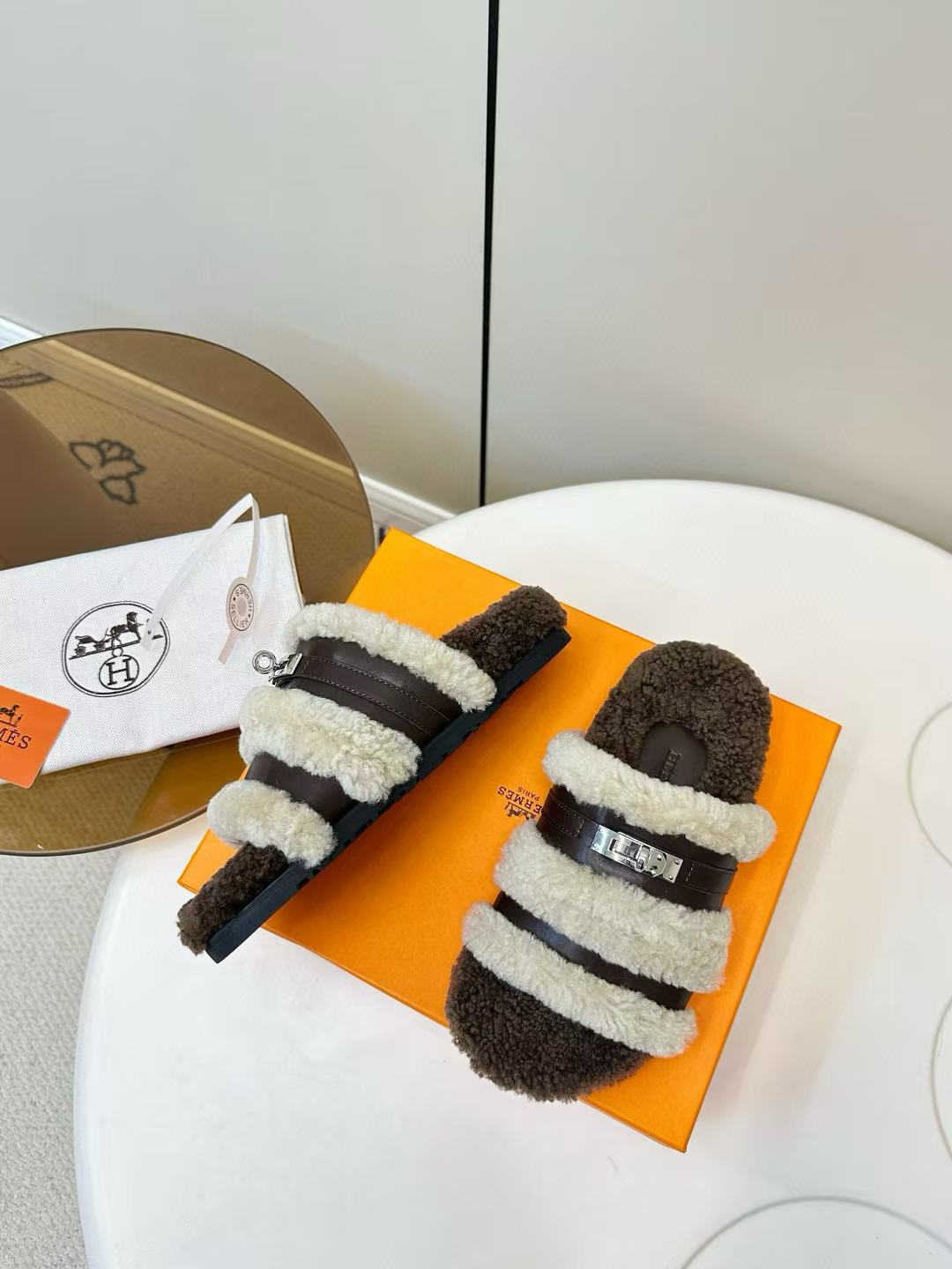 HERME5高品質ふわふわスリッパ【50％割引+送料無料】
