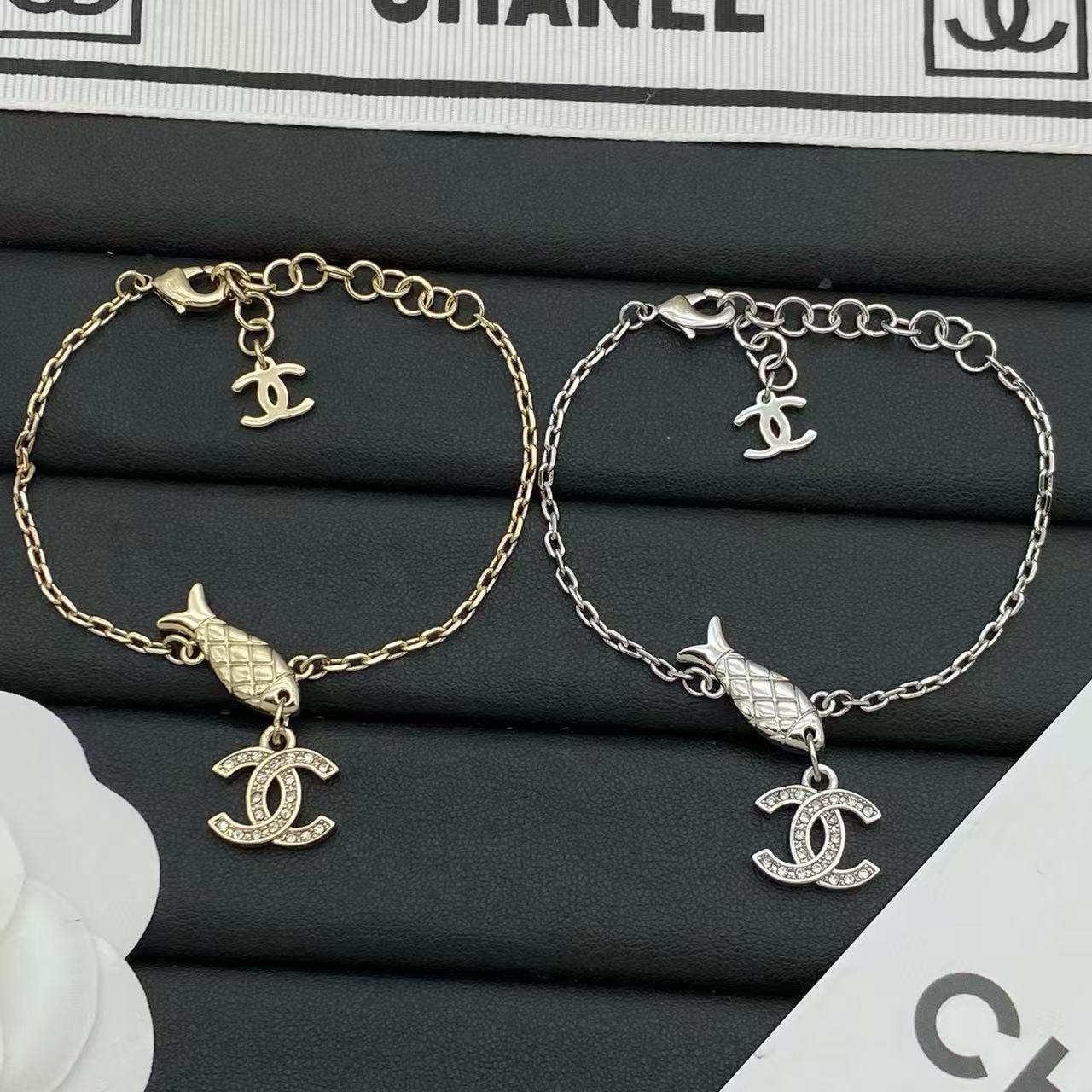 CHANE1 フィッシュ ダブルC ダイヤモンドネックレス【50％割引+送料無料】