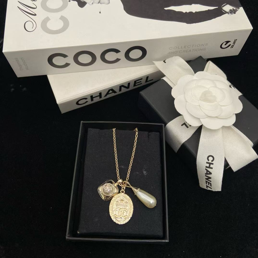 CHANE1 クラウンドロップパールロングネックレス【50%割引+送料無料】