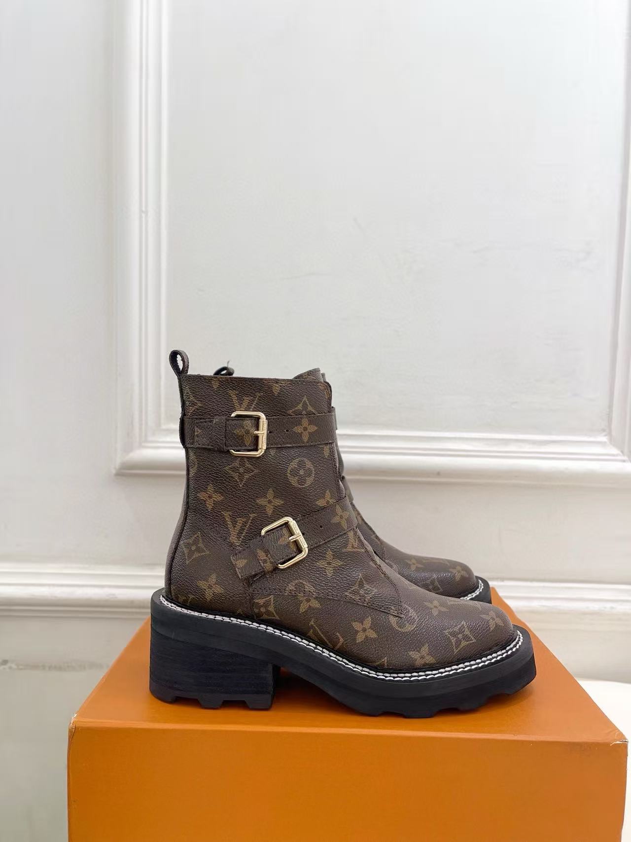 LV高品質シープスキンブーツ【50％割引+送料無料】