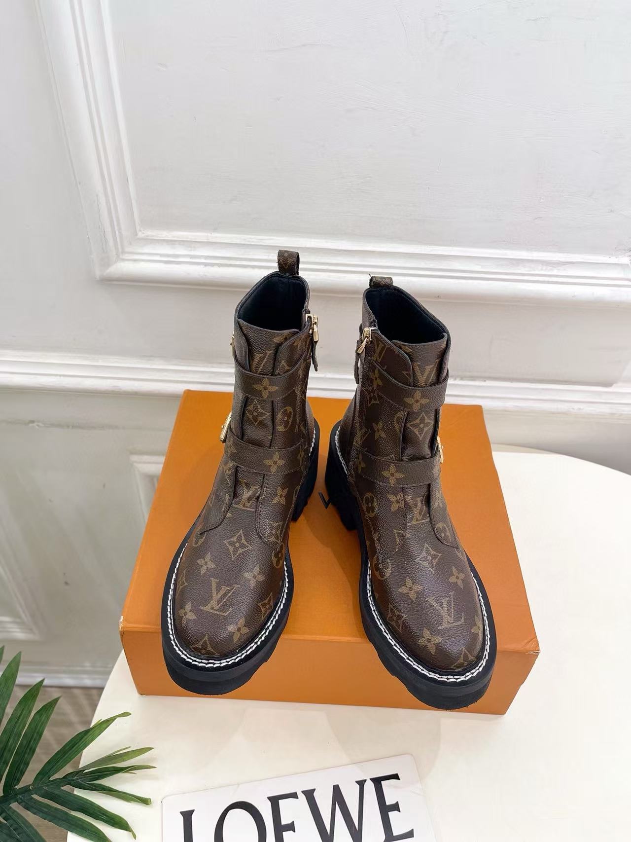 LV高品質シープスキンブーツ【50％割引+送料無料】