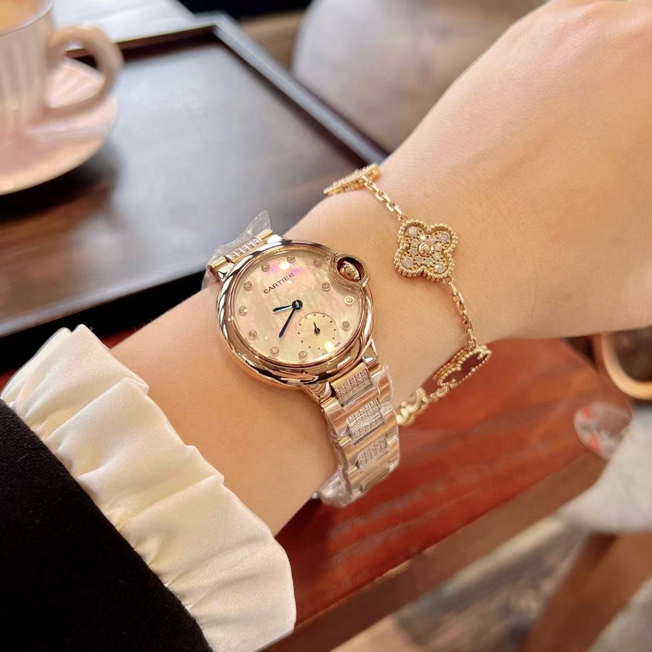 CART1ER フィッシュアイ スチールストラップ レディース ウォッチ【50％割引+送料無料】