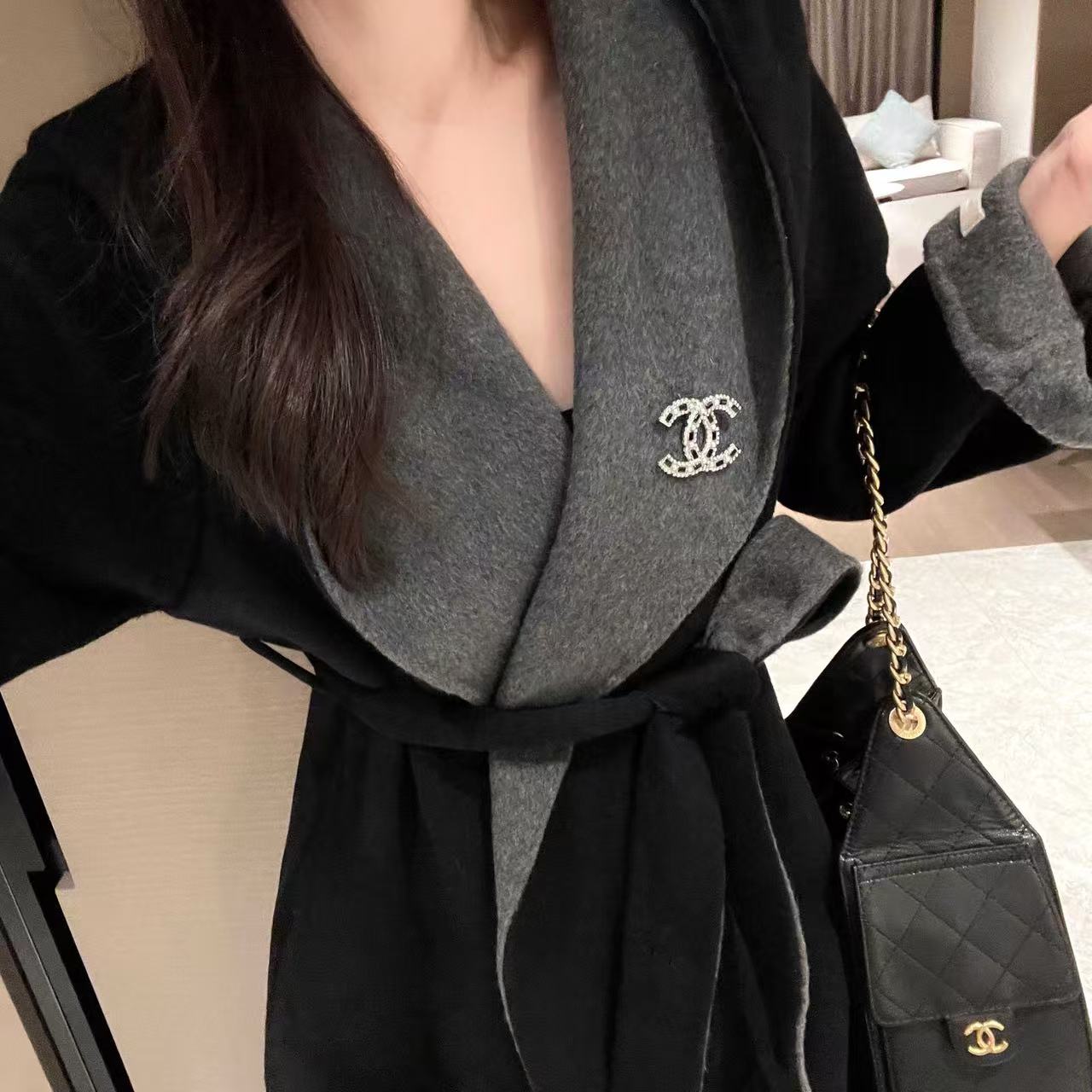 CHANE1 ブローチ付きフード付きカシミアコート【50％割引+送料無料】