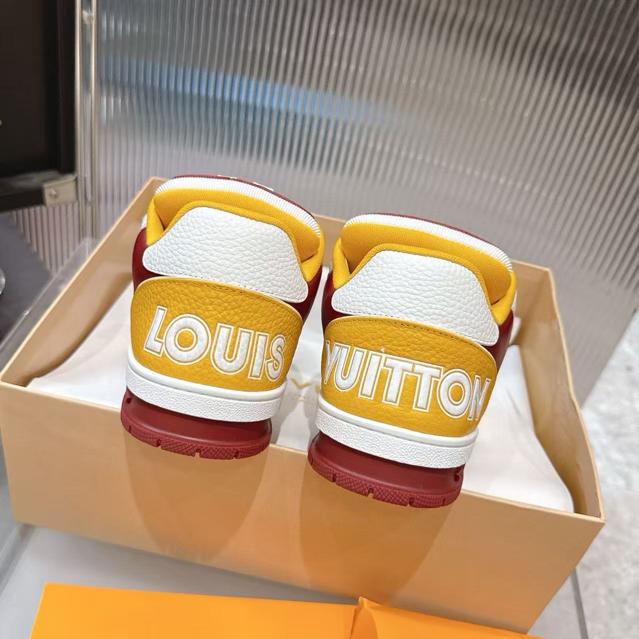 LVの高品質カジュアルシューズ【50％割引+送料無料】