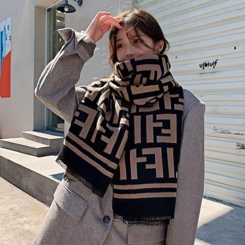 FEND1FF タッセル カシミアスカーフ【50％割引+送料無料】