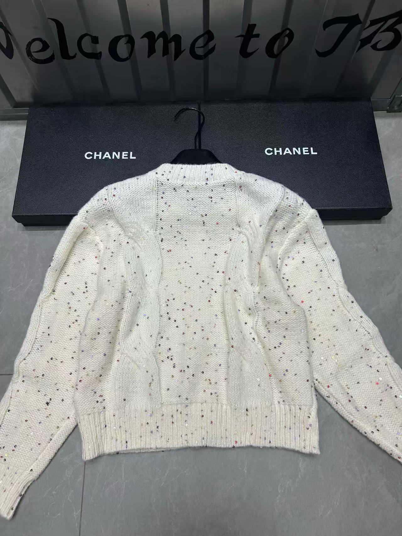 CEL1NE 凱旋門刺繍ウールカーディガン【50％割引+送料無料】