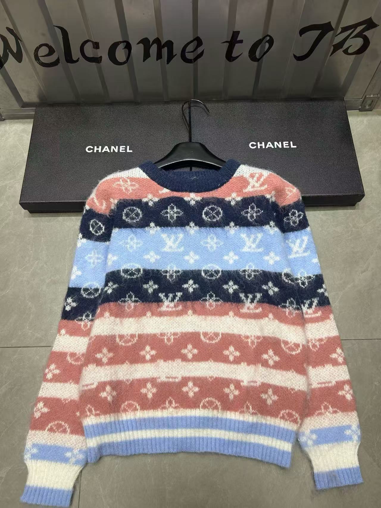 LVのカラフルプリントウールセーター【50％割引+送料無料】