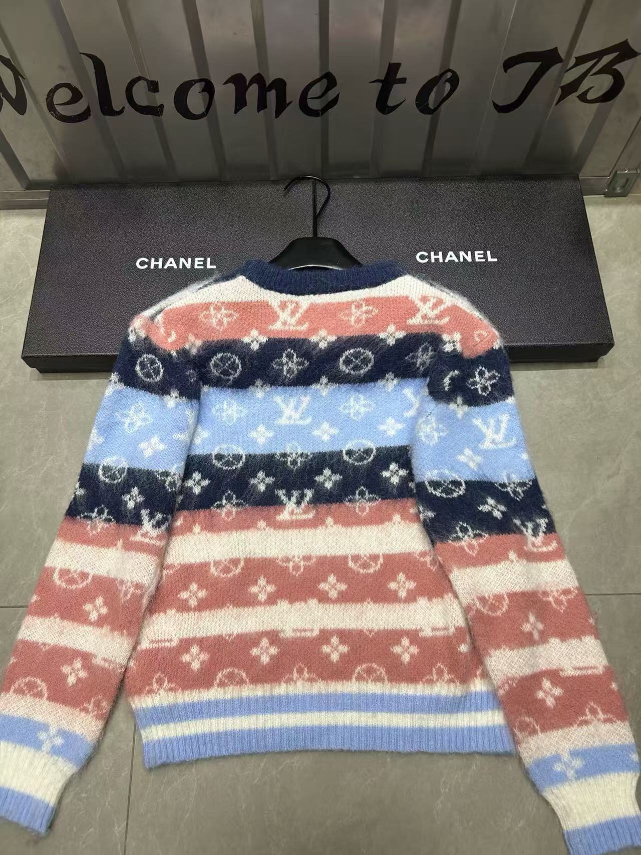 LVのカラフルプリントウールセーター【50％割引+送料無料】