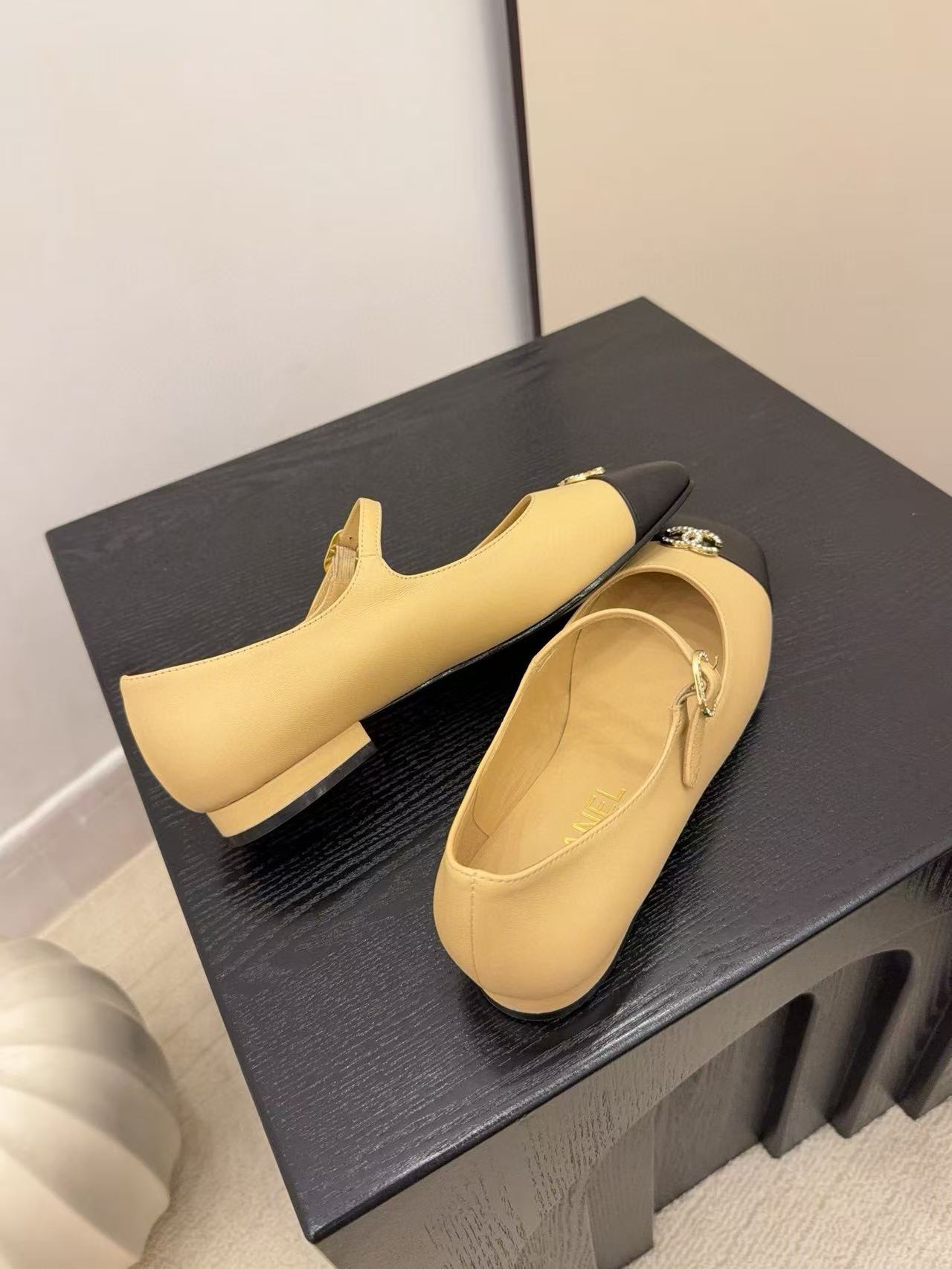 CHANE1 高品質シープスキンフラットシューズ【50％割引+送料無料】