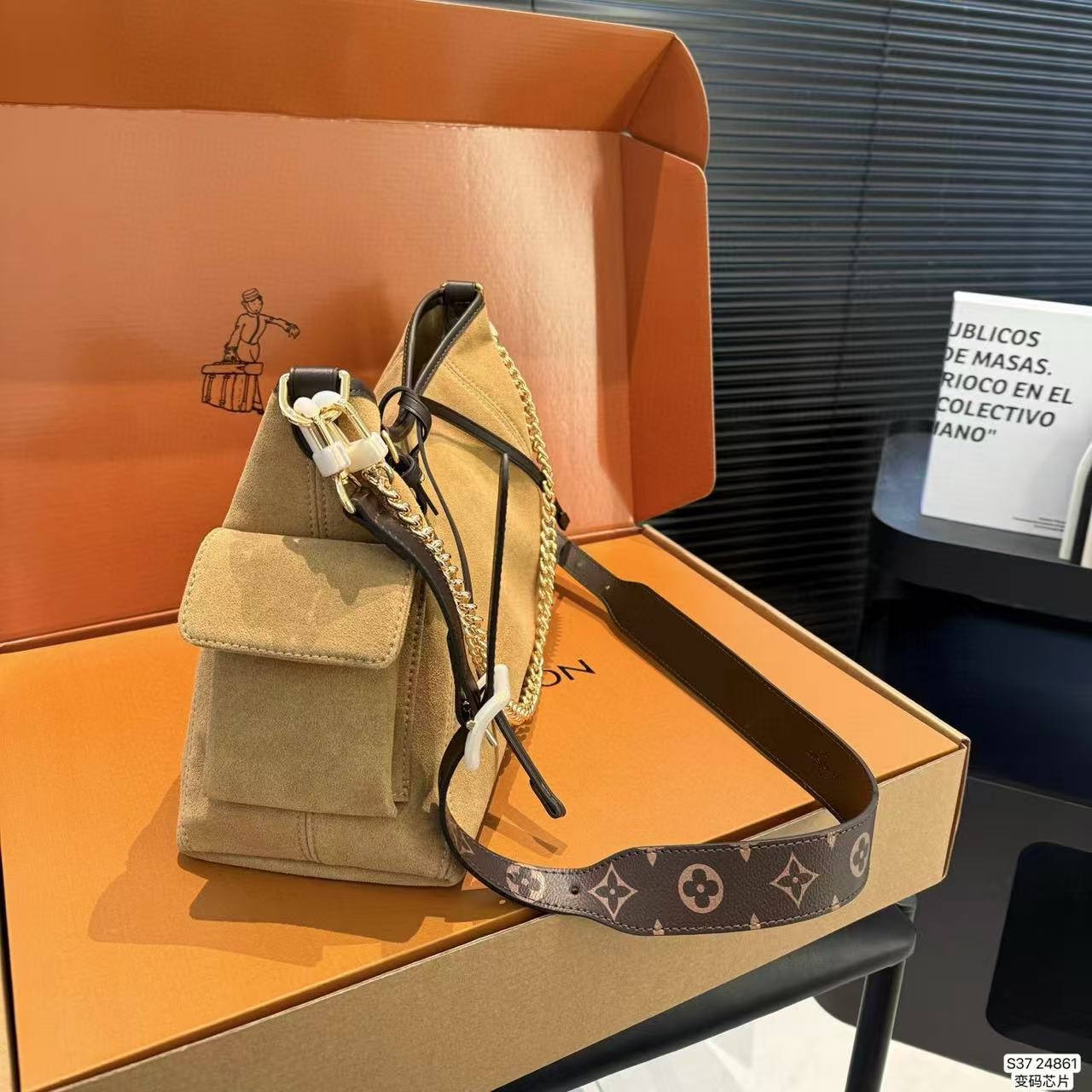 LV Carryallディアスキンチェーンバッグ【50%割引+送料無料】