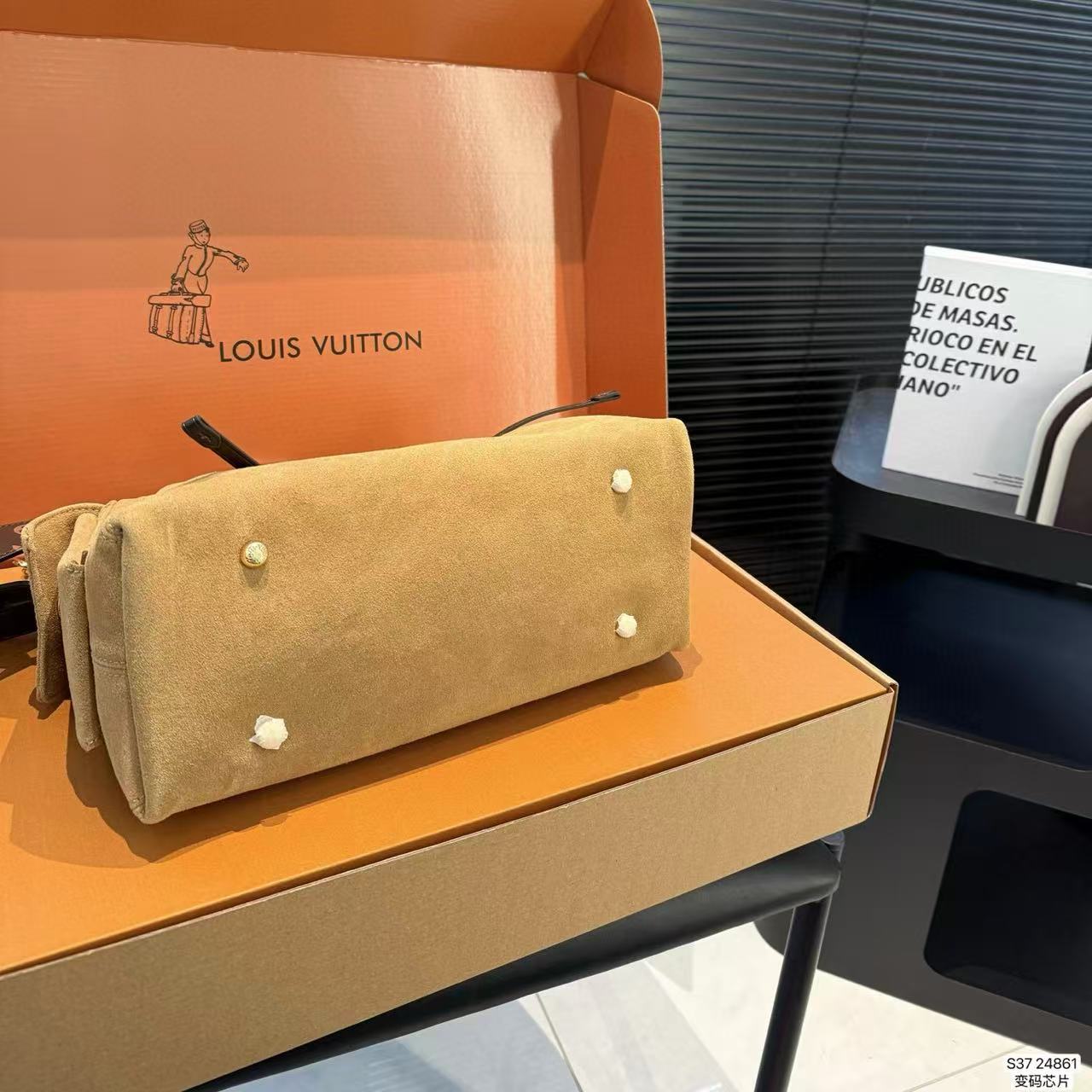 LV Carryallディアスキンチェーンバッグ【50%割引+送料無料】