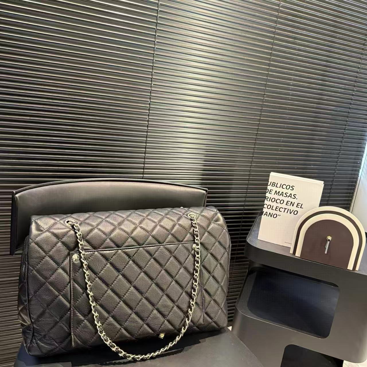 CHANE1CF チェーンバッグ【 50%割引+送料無料】