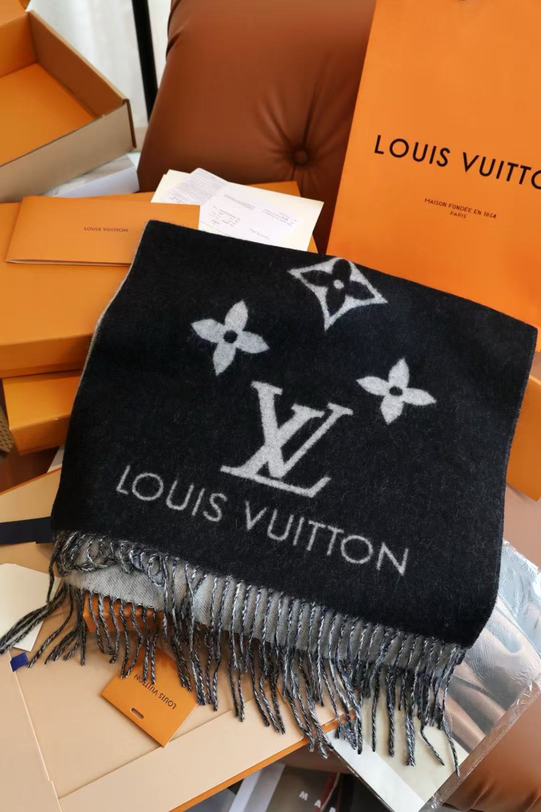 LV 秋冬 プリント タッセル カシミアスカーフ【50％割引+送料無料】