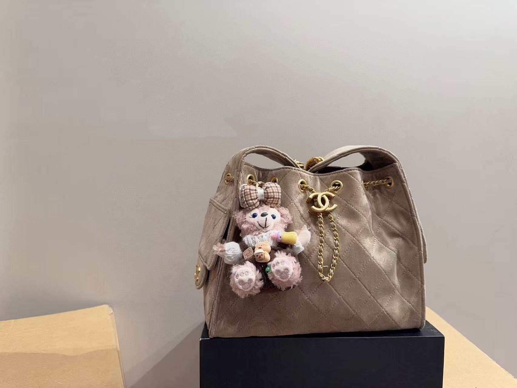 CHANE1 ディアスキン ドローストリング チェーン バケットバッグ【50％割引+送料無料】