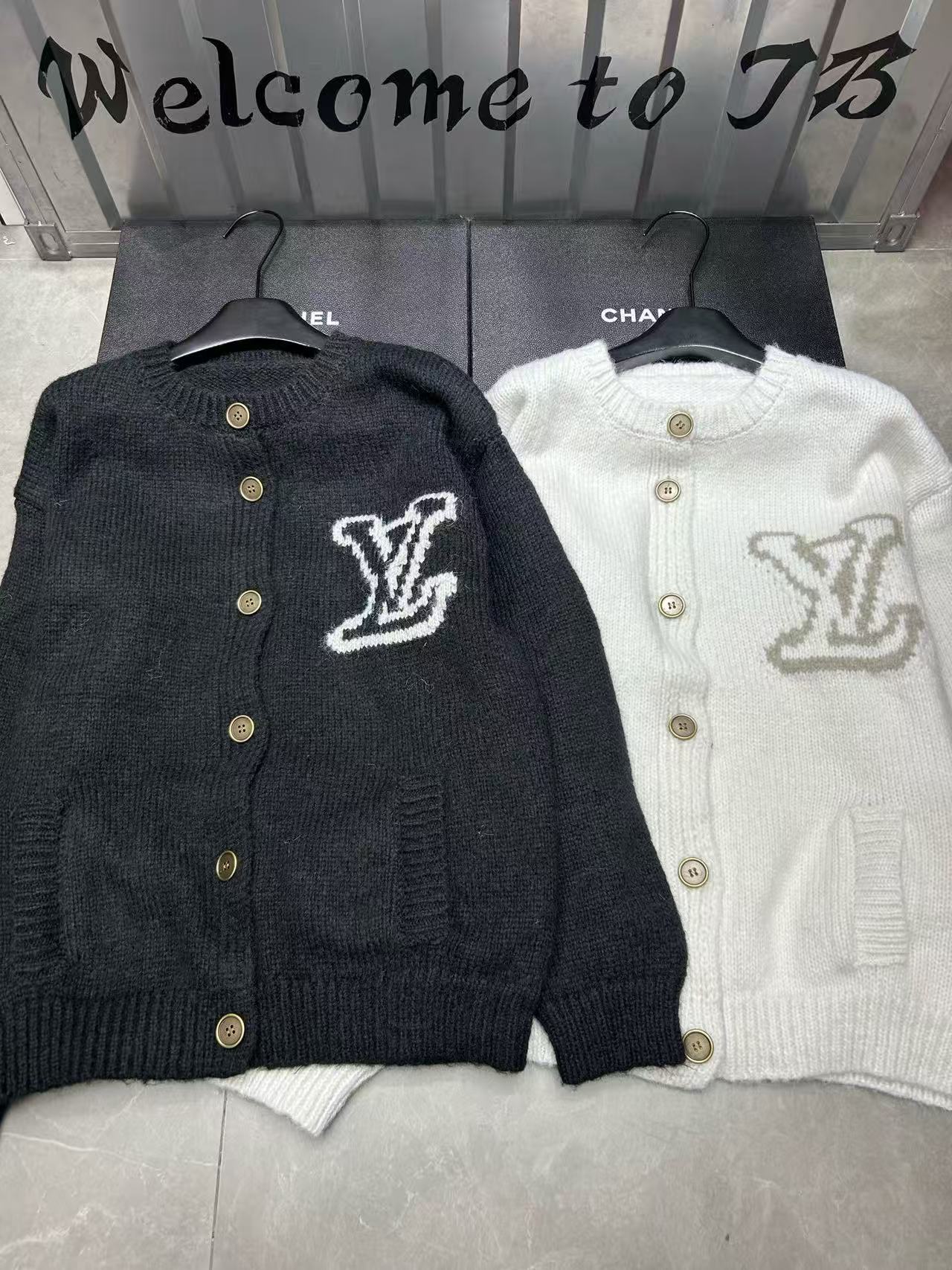 LVウールロゴウールカーディガン【50％割引+送料無料】