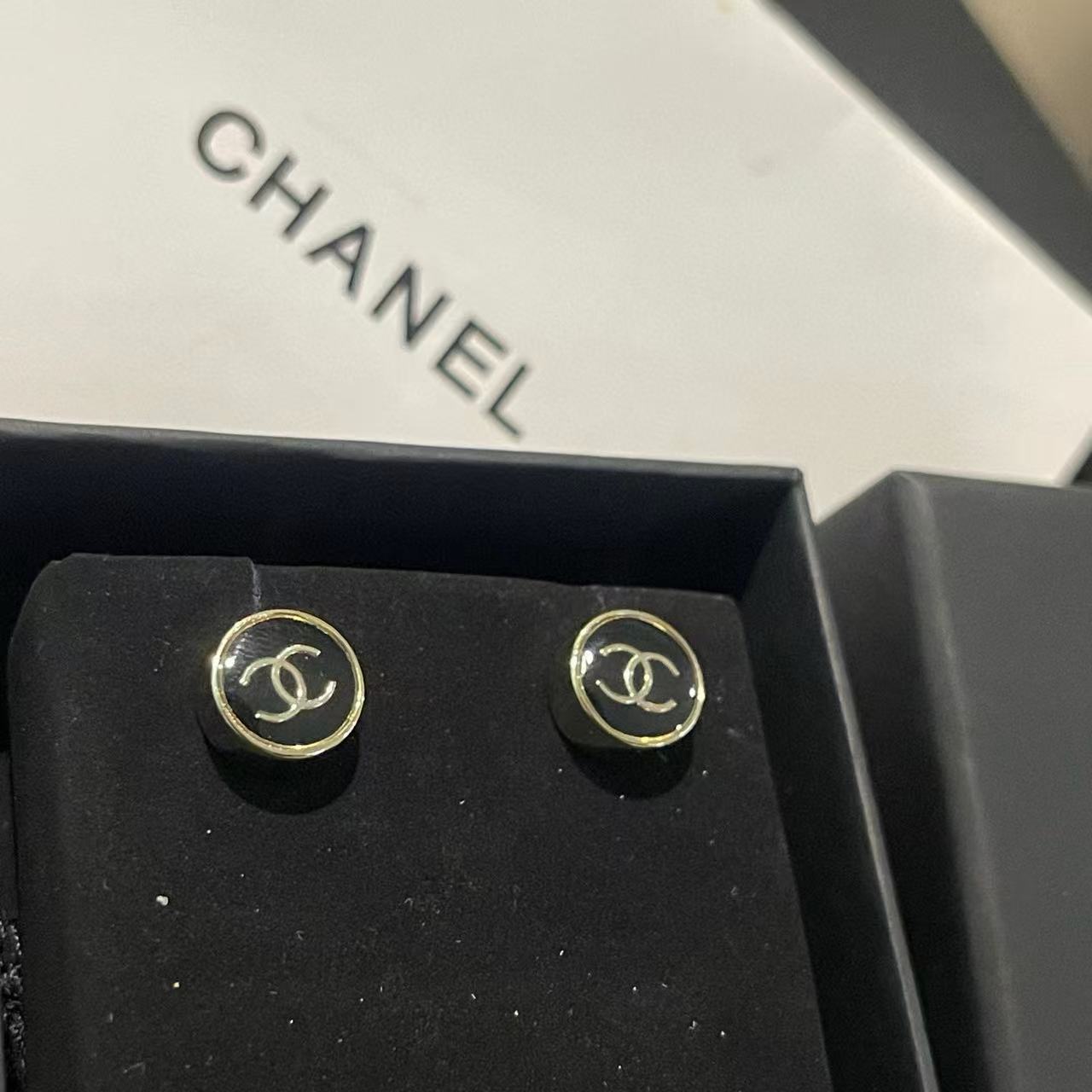 CHANE1ダブルCラウンドスタッドイヤリング【50％割引+送料無料】