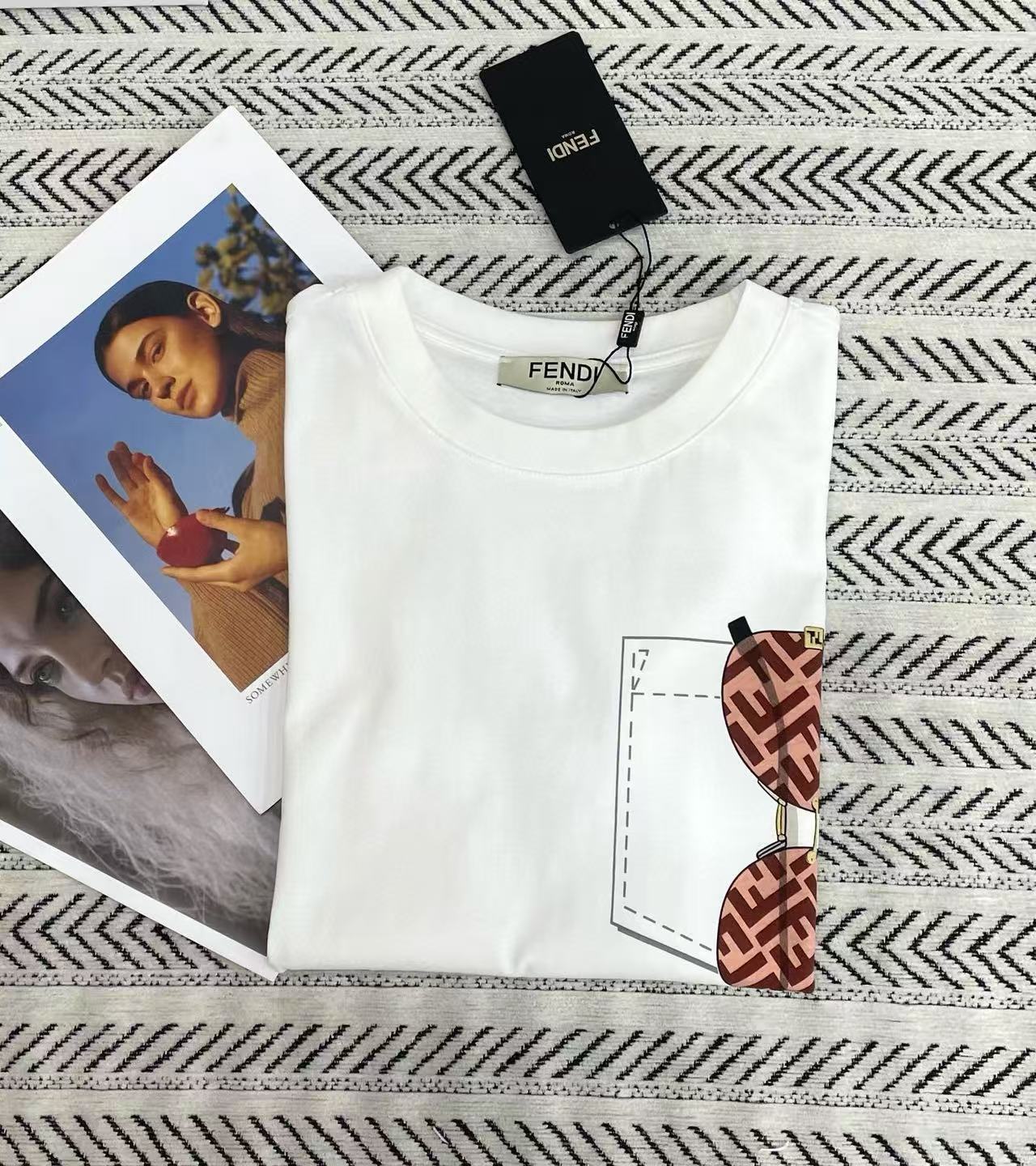 FEND1 ポケット ダブルF レターTシャツ【50％割引+送料無料】