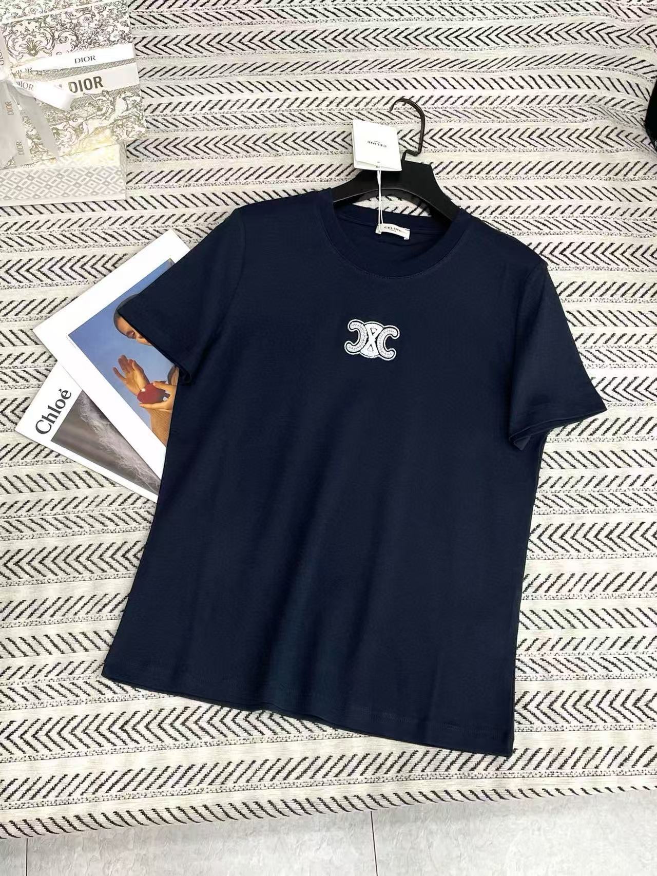 CEL1NE 刺繍文字ビーズTシャツ【50％割引+送料無料】