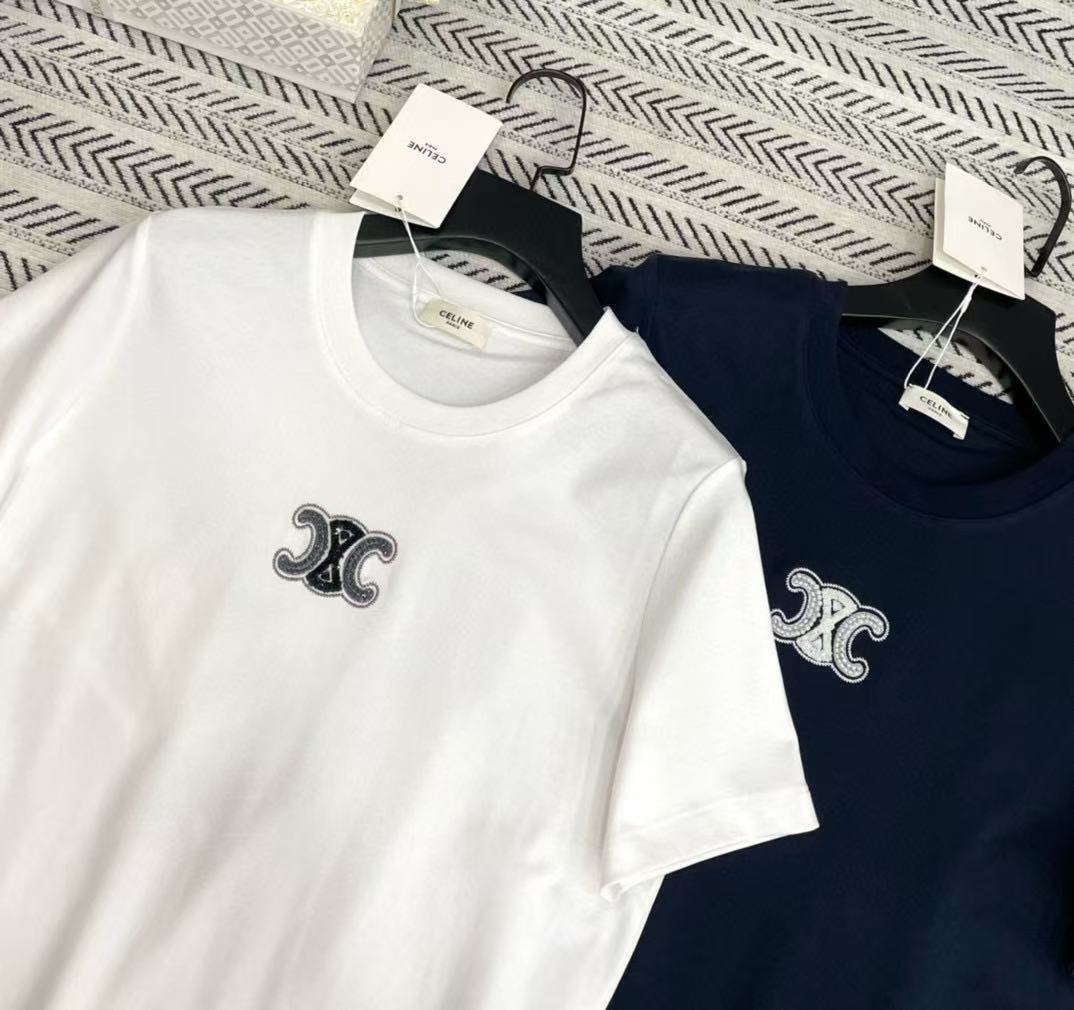 CEL1NE 刺繍文字ビーズTシャツ【50％割引+送料無料】