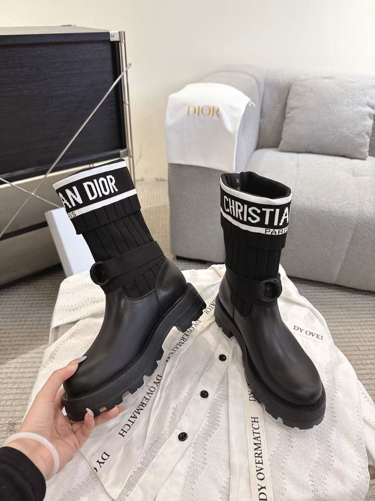 DIORの高品質ソックスアンクルブーツ【50％割引+送料無料】