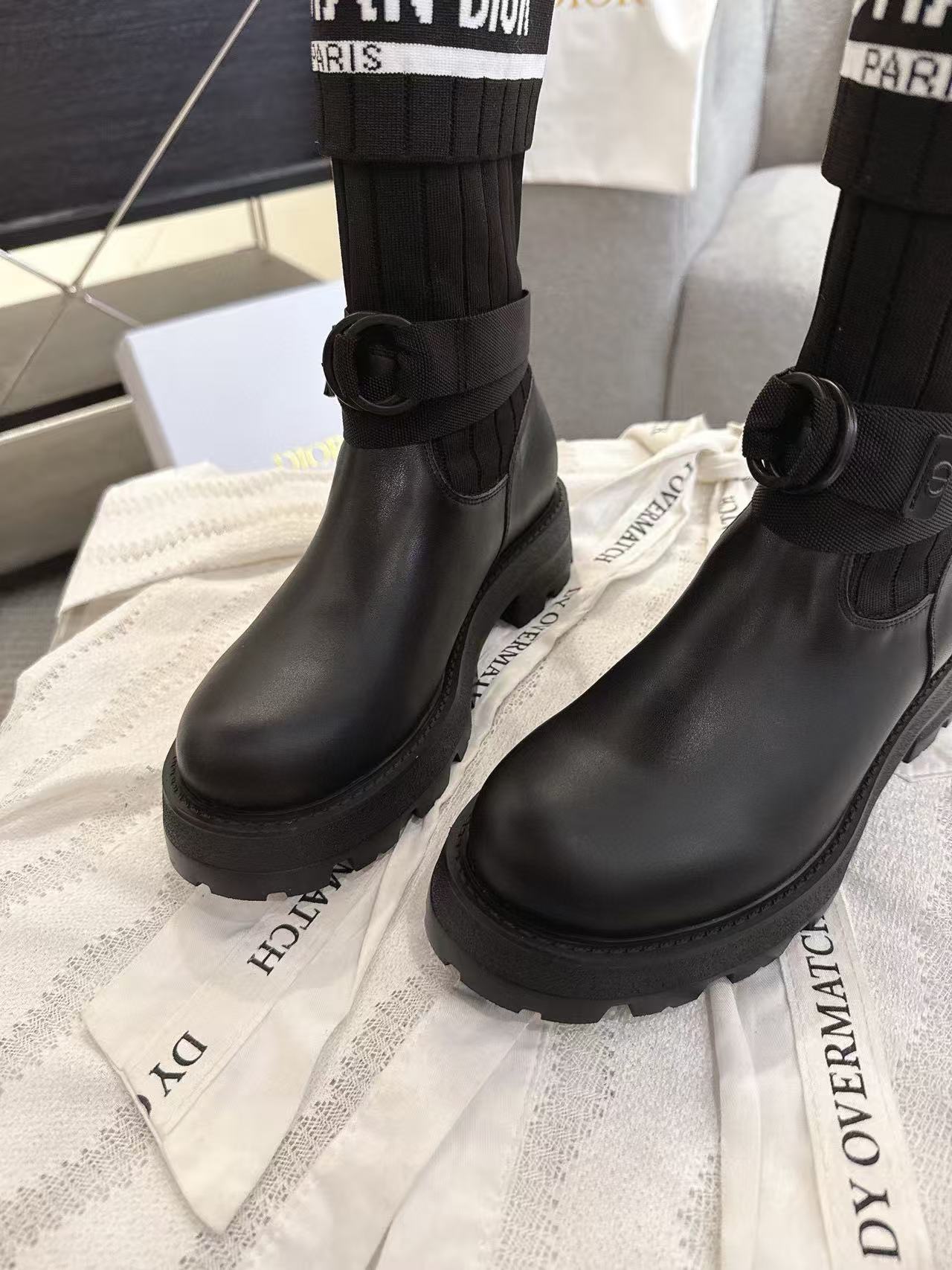 DIORの高品質ソックスアンクルブーツ【50％割引+送料無料】