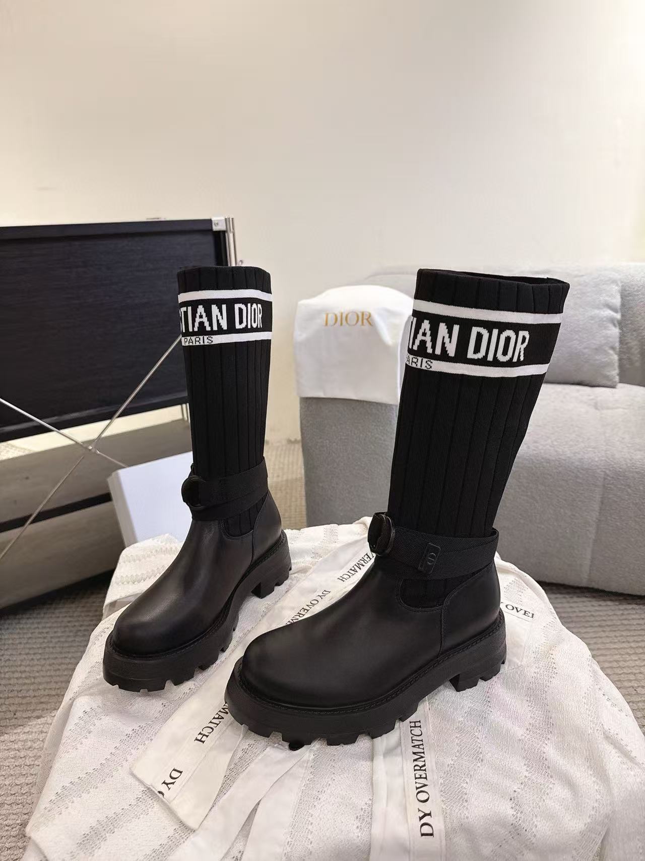 DIORの高品質ソックスアンクルブーツ【50％割引+送料無料】