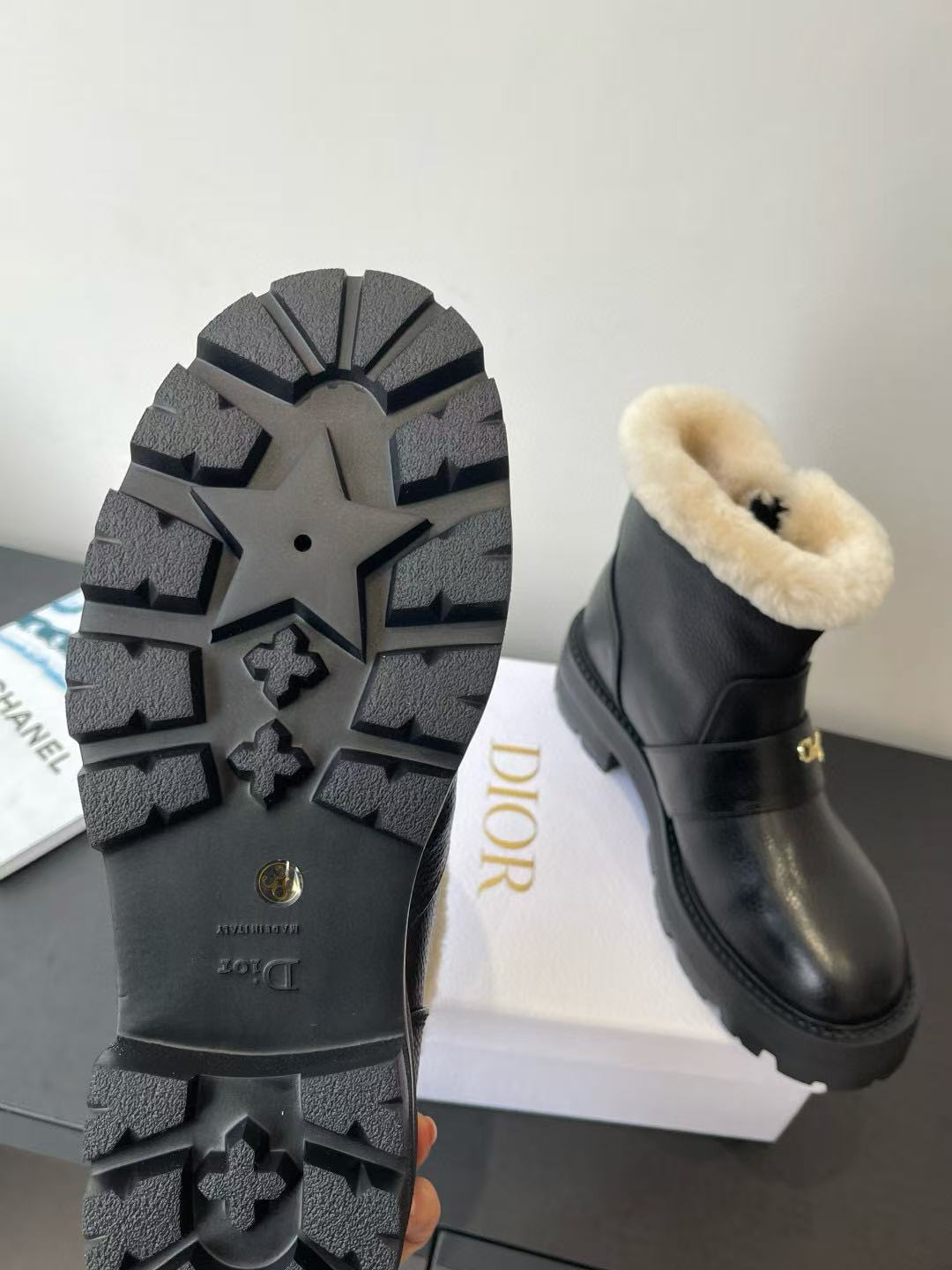 DIOR 高品質ウール レターアンクルブーツ【50%割引+送料無料】