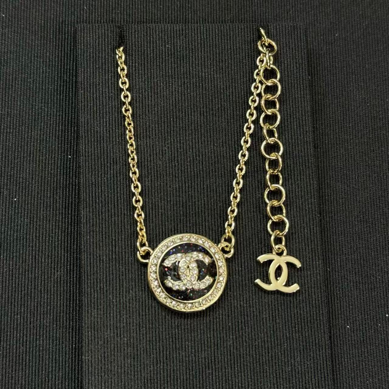 CHANE1 ダブルC ラウンドネックレス【50%割引+送料無料】