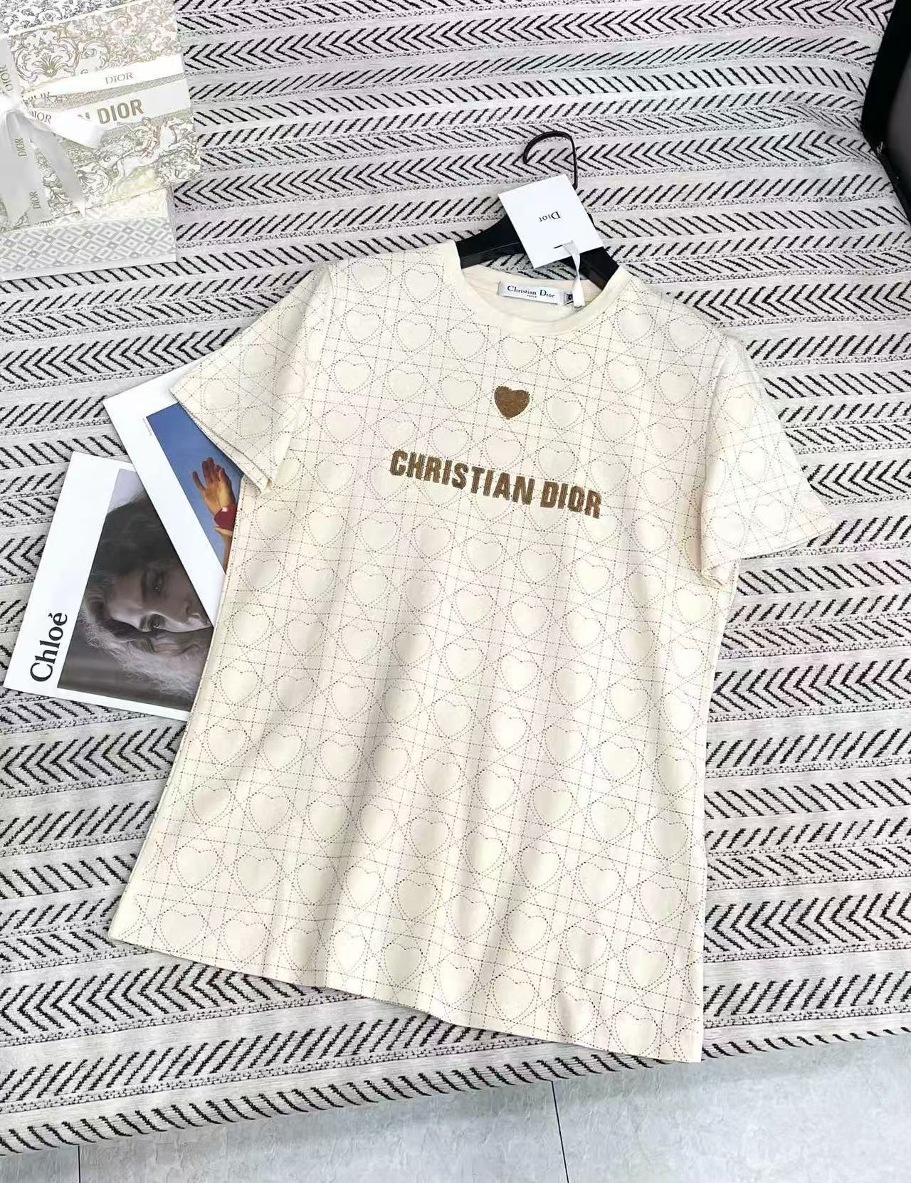 DIOR ハート刺繍レターTシャツ【50％割引+送料無料】