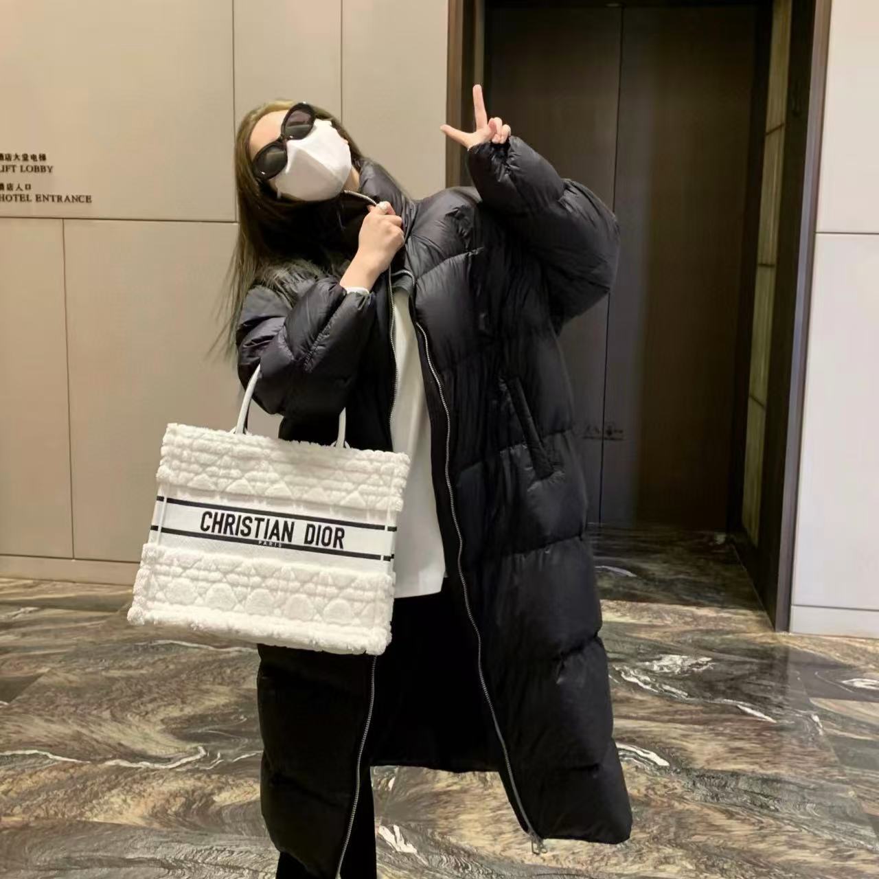 DI0Rウールレタートートバッグ【50％割引+送料無料】