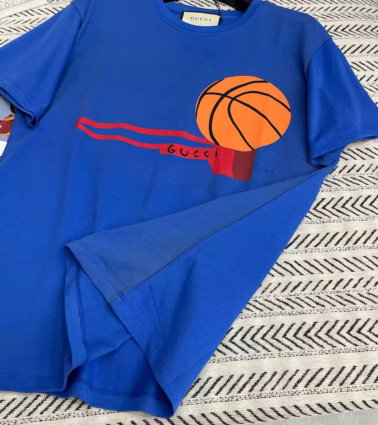 GUCC1 フットボールレターTシャツ【50％割引+送料無料】