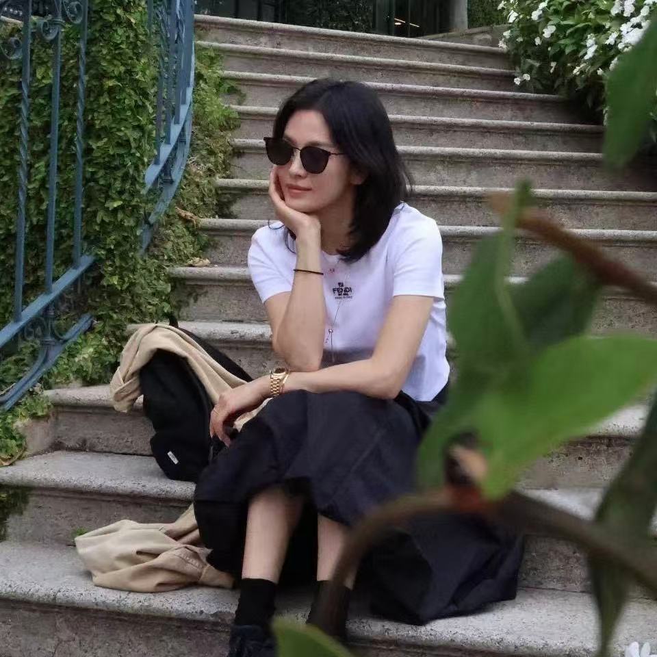 FEND1 刺繍レターTシャツ【50％割引+送料無料】