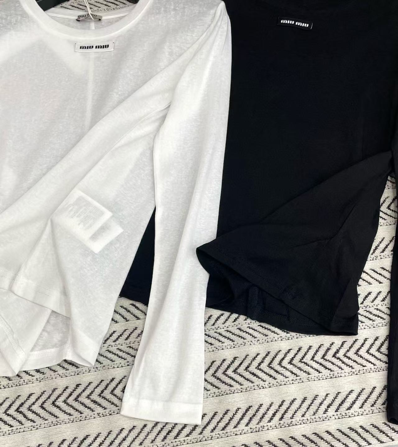 M1UM1U シンプルレター ロングスリーブTシャツ【50％割引+送料無料】