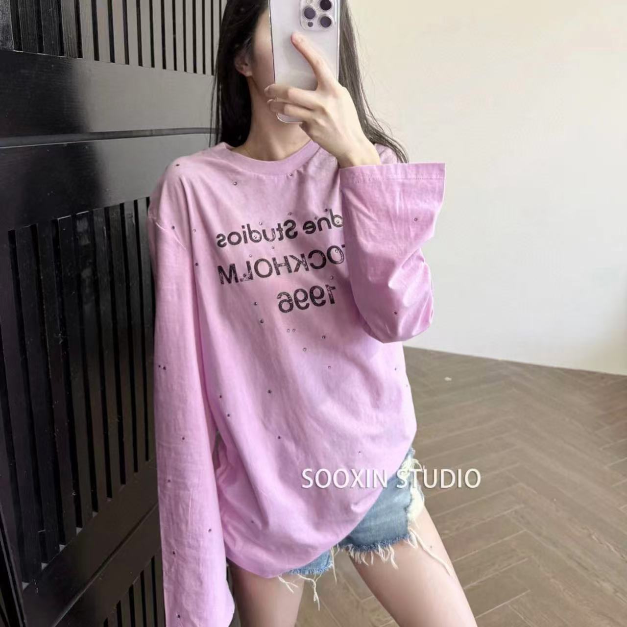 Acne Studiosシンプルな文字の長袖Tシャツ【50%割引+送料無料】