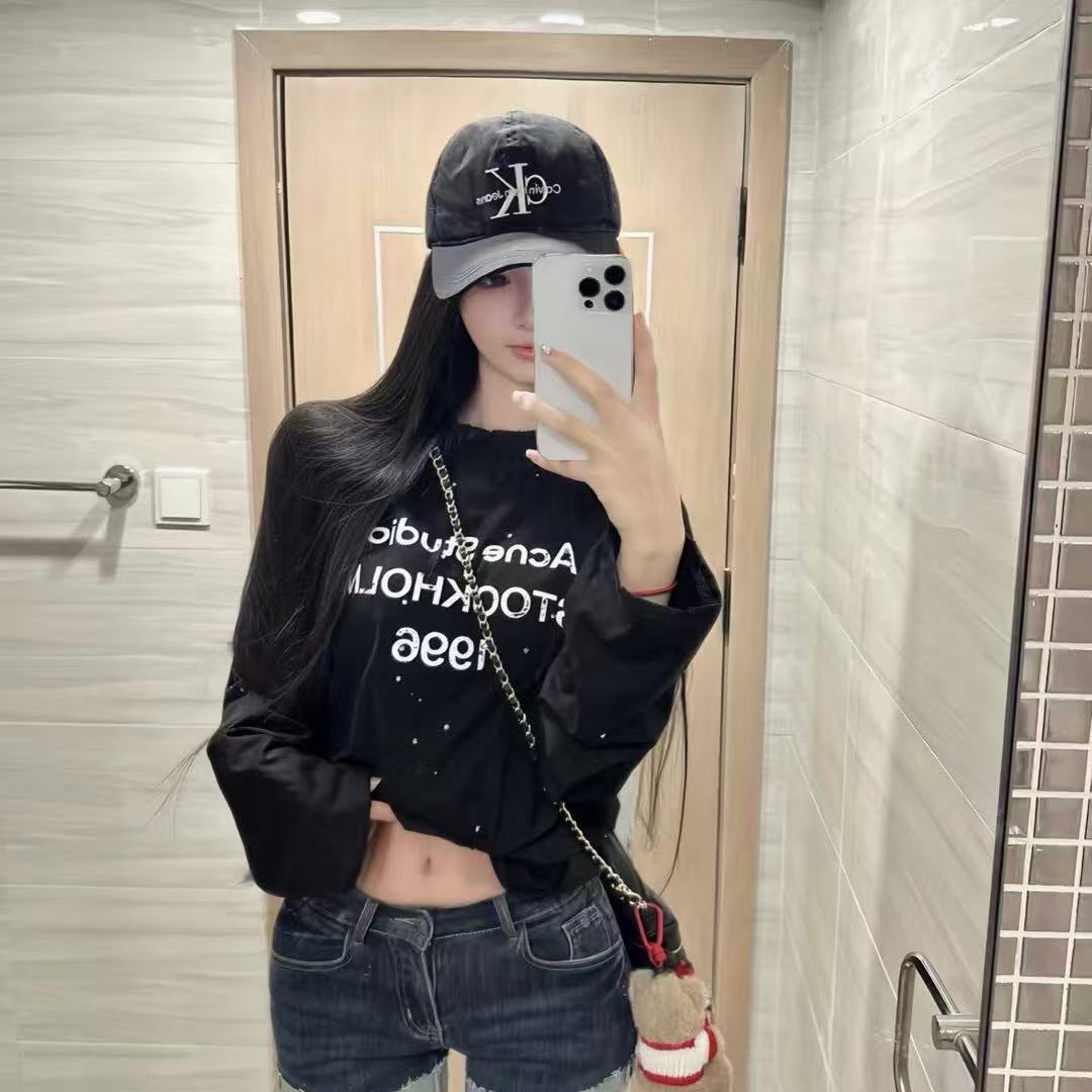 Acne Studiosシンプルな文字の長袖Tシャツ【50%割引+送料無料】