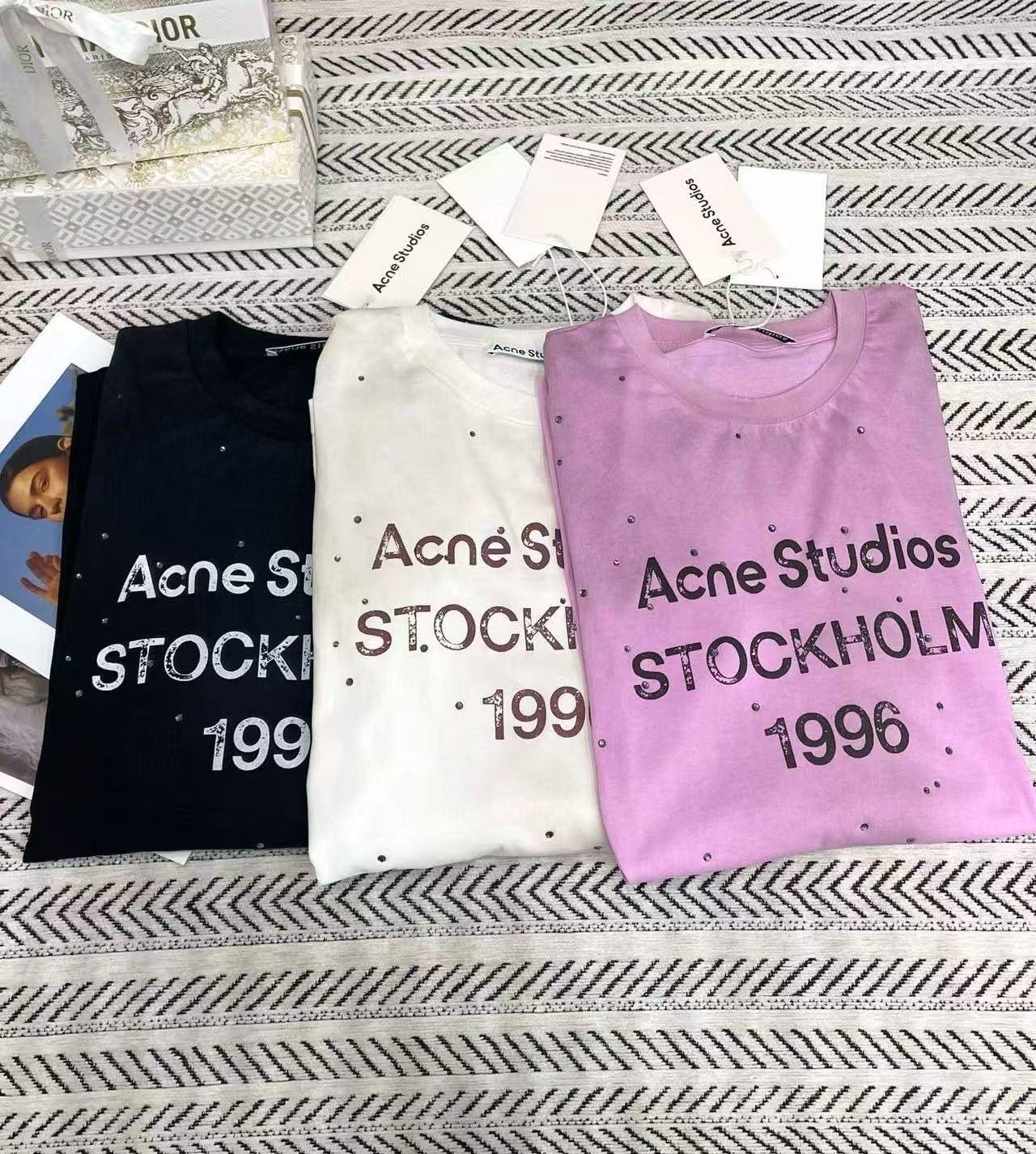 Acne Studiosシンプルな文字の長袖Tシャツ【50%割引+送料無料】