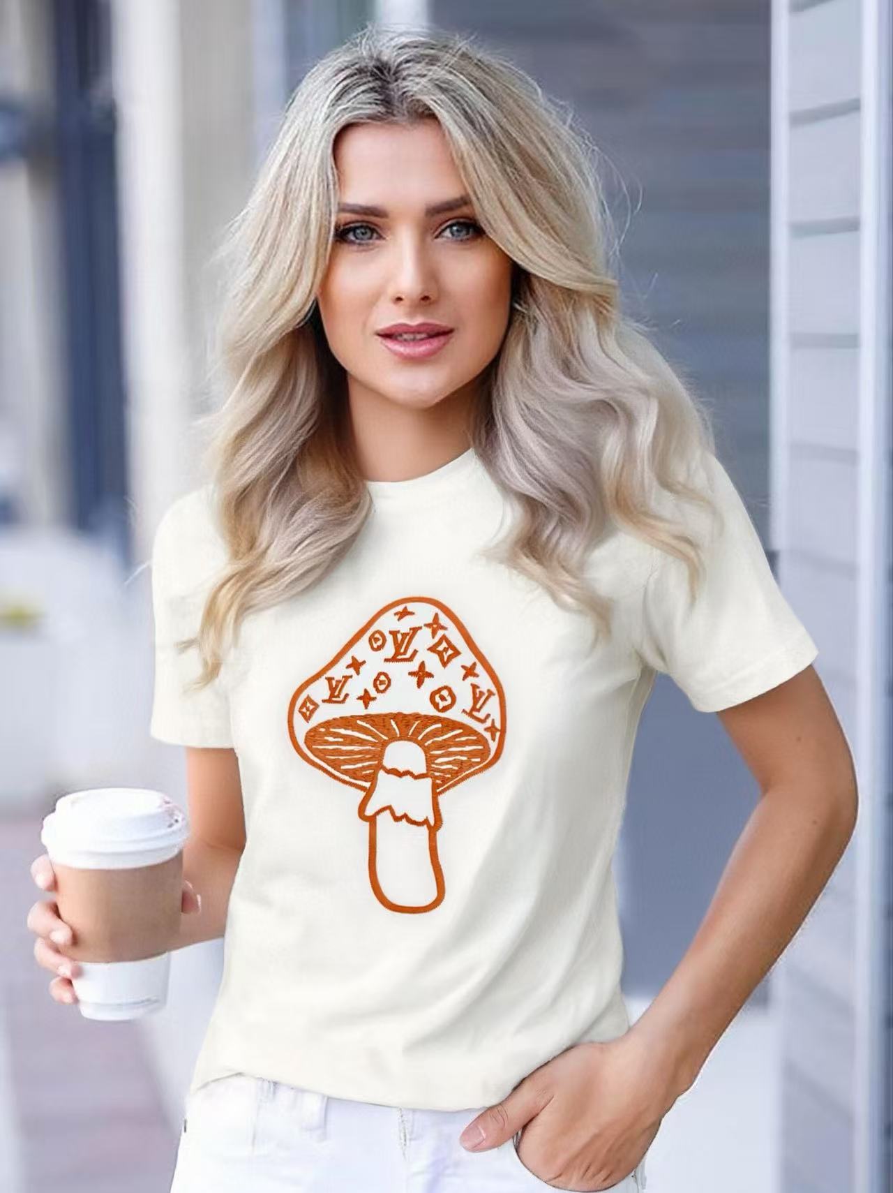 LVマッシュルーム刺繍レターTシャツ【50％割引+送料無料】