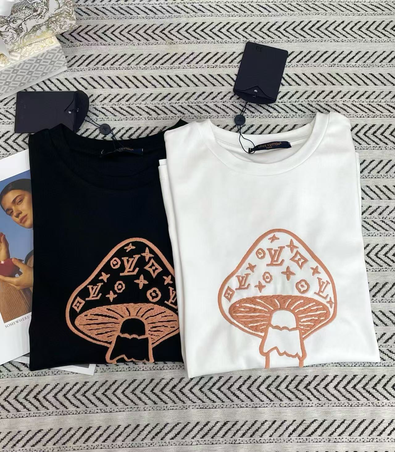 LVマッシュルーム刺繍レターTシャツ【50％割引+送料無料】