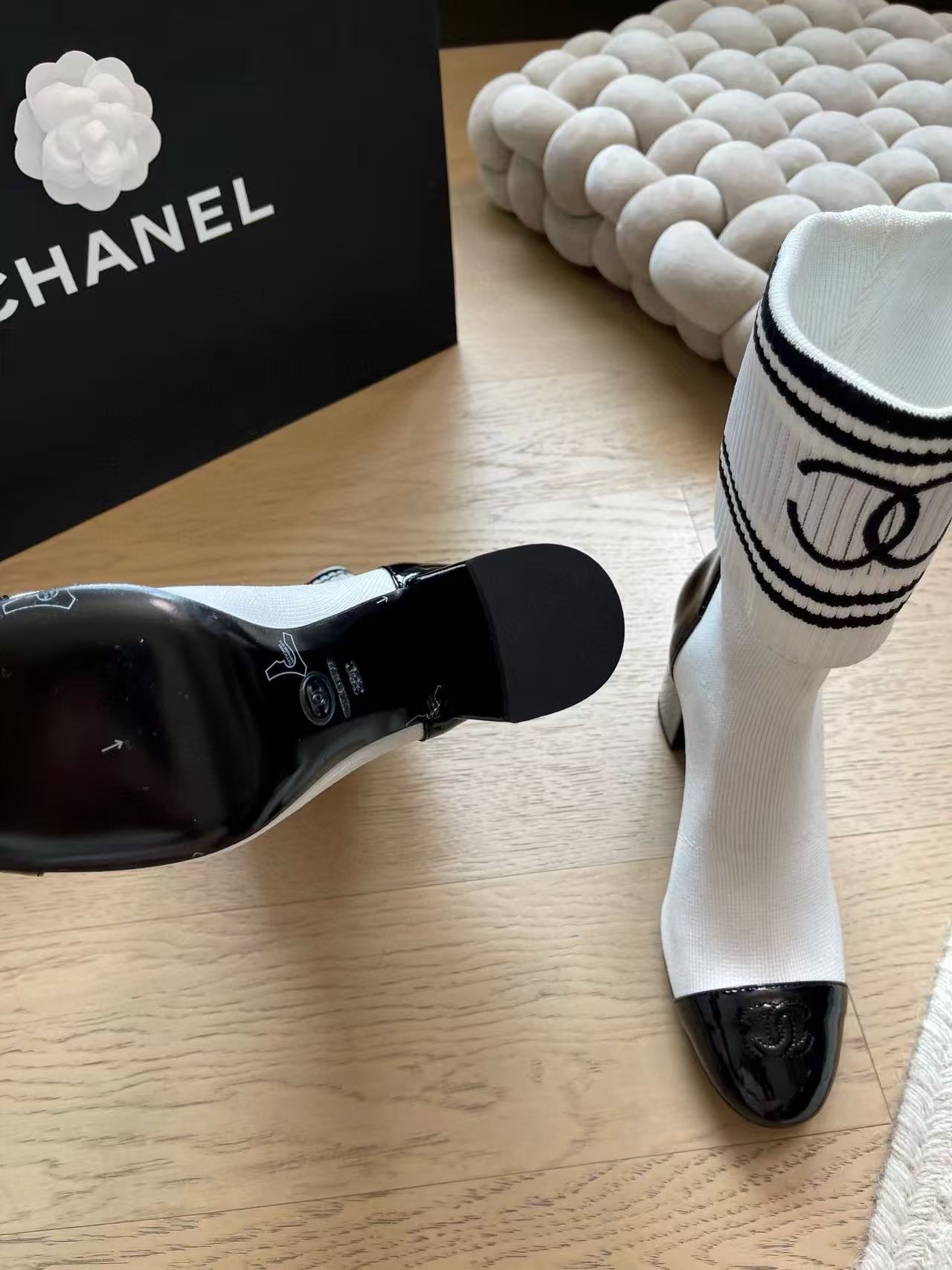 CHANE1 高品質弾性ストッキングとチャンキーヒールブーツ【50％割引+送料無料】