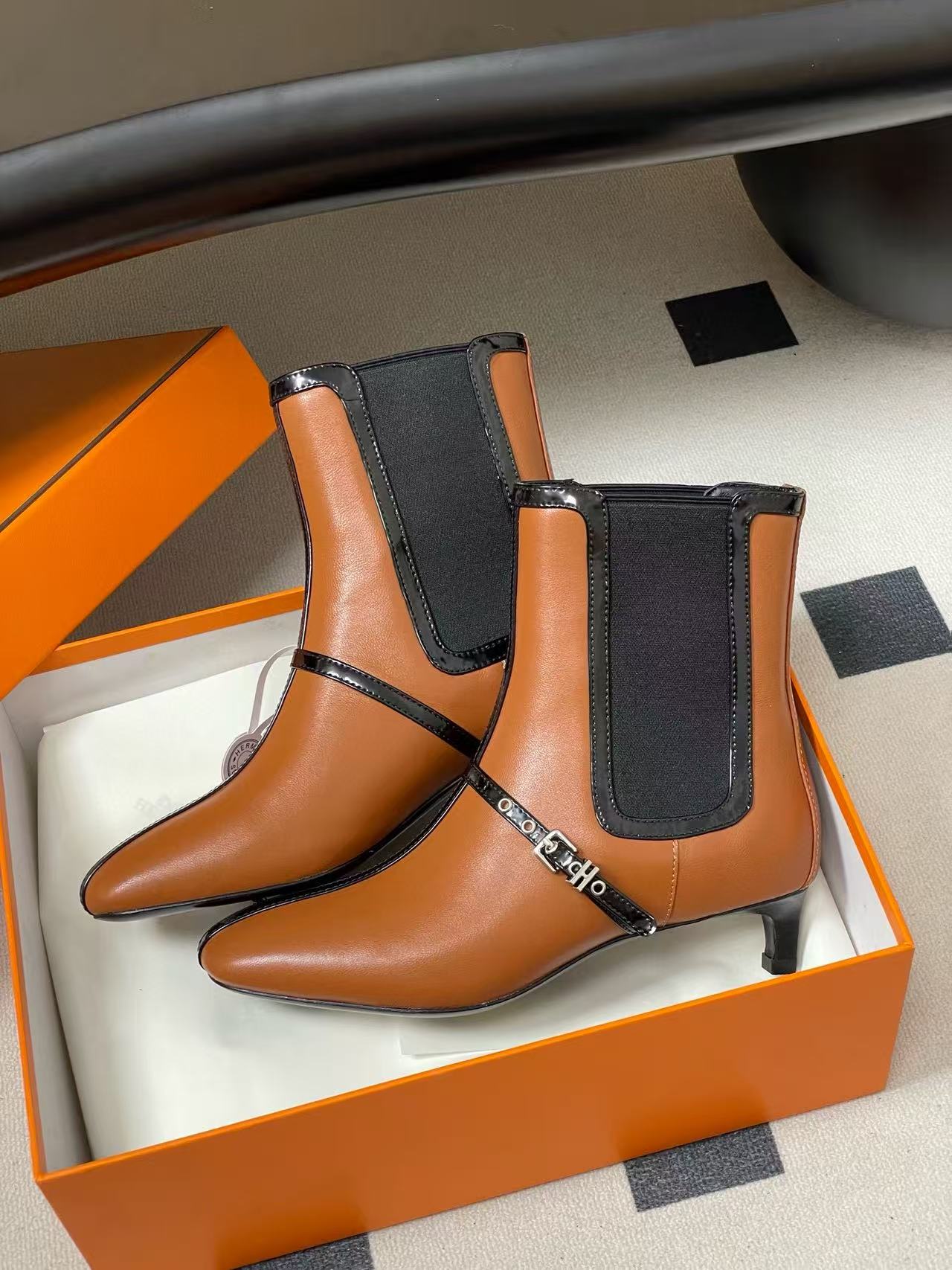 HERME5 高品質ローヒールのアンクルブーツ【50％割引+送料無料】