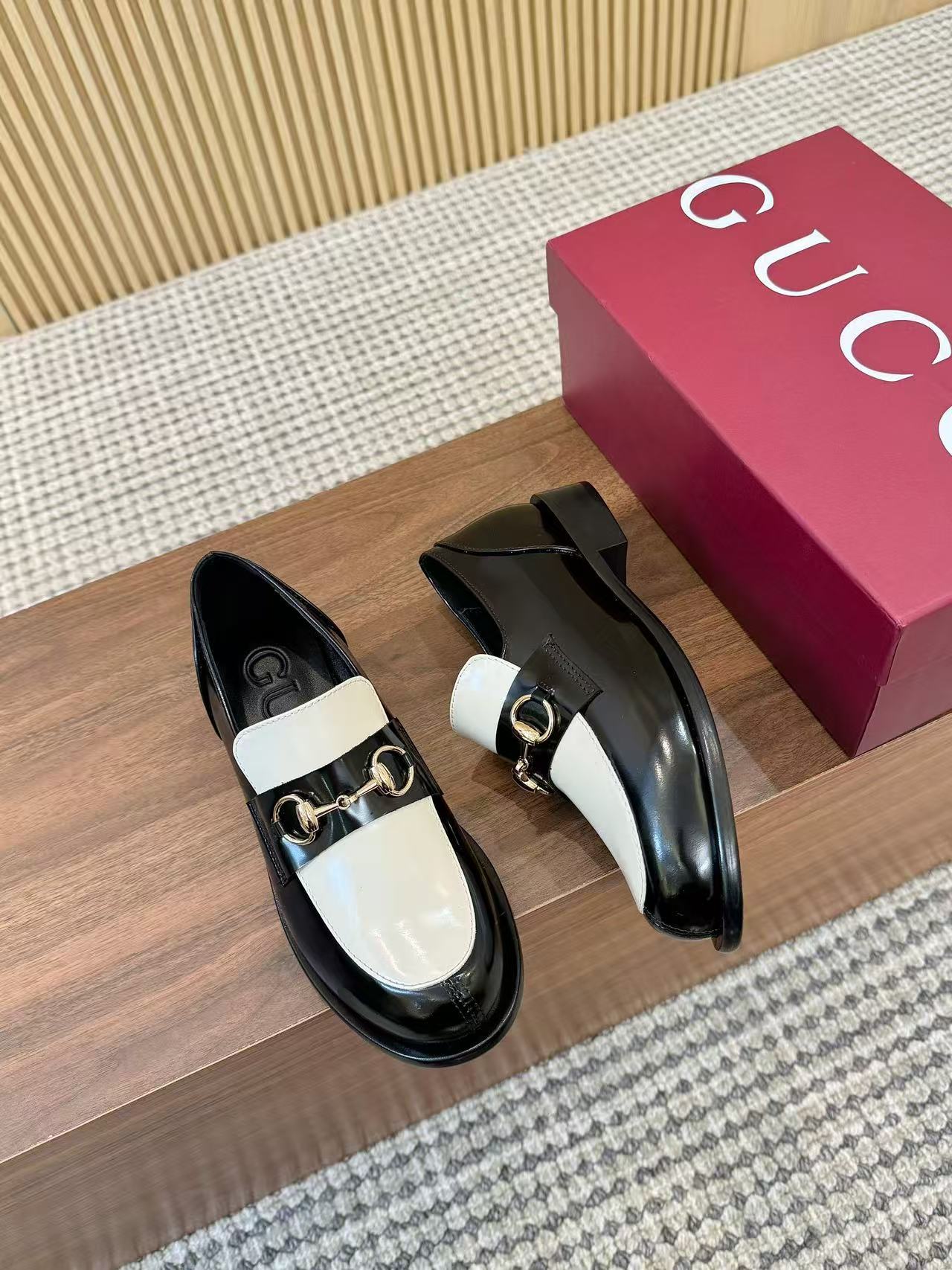 GUCC1 高品質シープスキン厚底フラットシューズ【50％割引+送料無料】