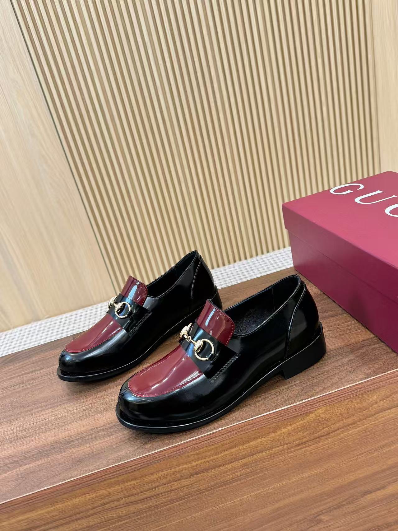 GUCC1 高品質シープスキン厚底フラットシューズ【50％割引+送料無料】