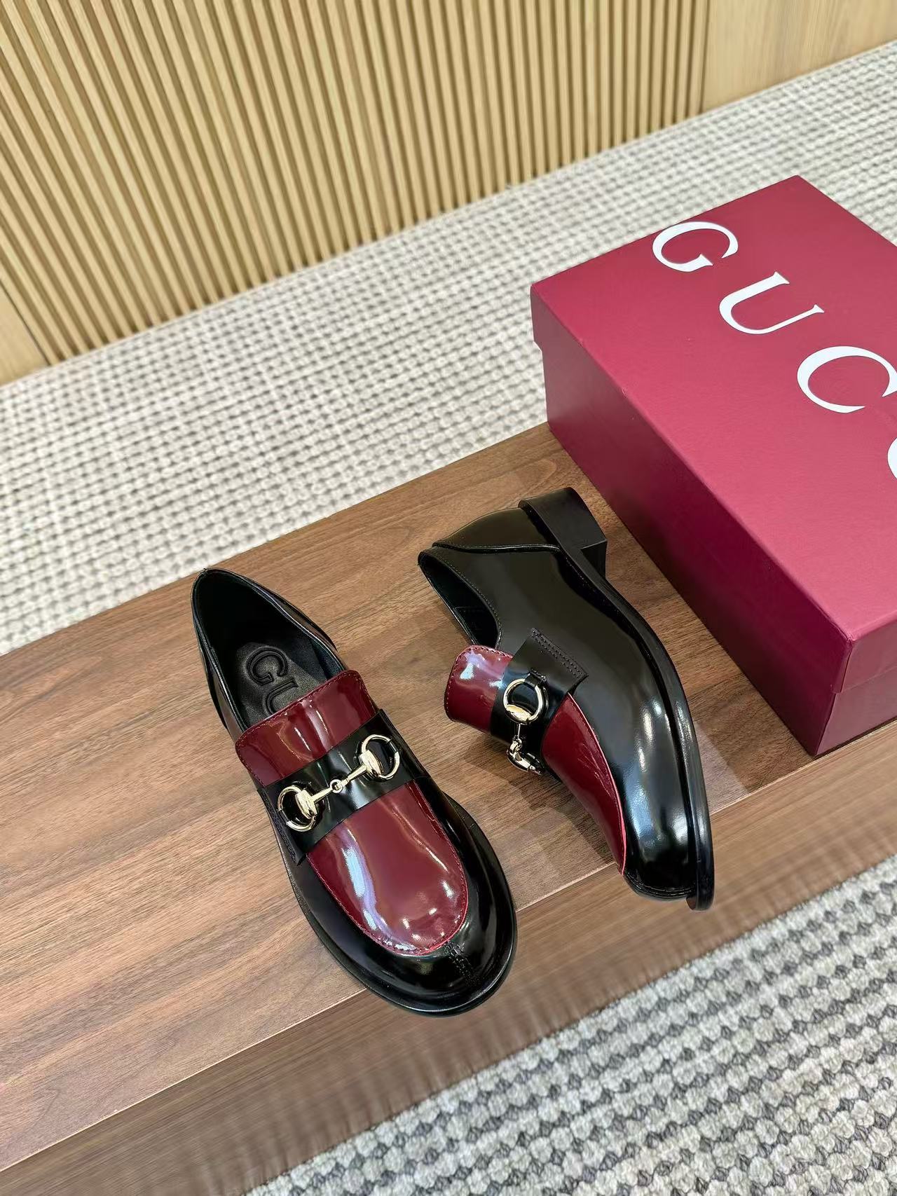 GUCC1 高品質シープスキン厚底フラットシューズ【50％割引+送料無料】