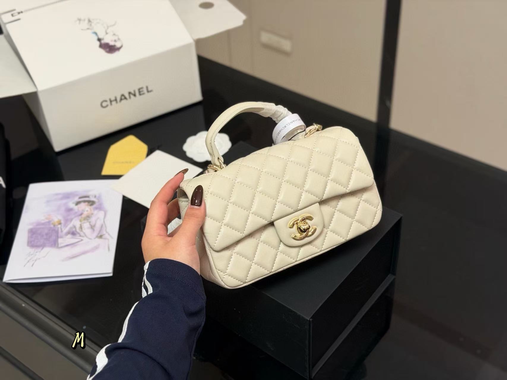 CHANE1 チェーンハンドバッグ【50％割引+送料無料】