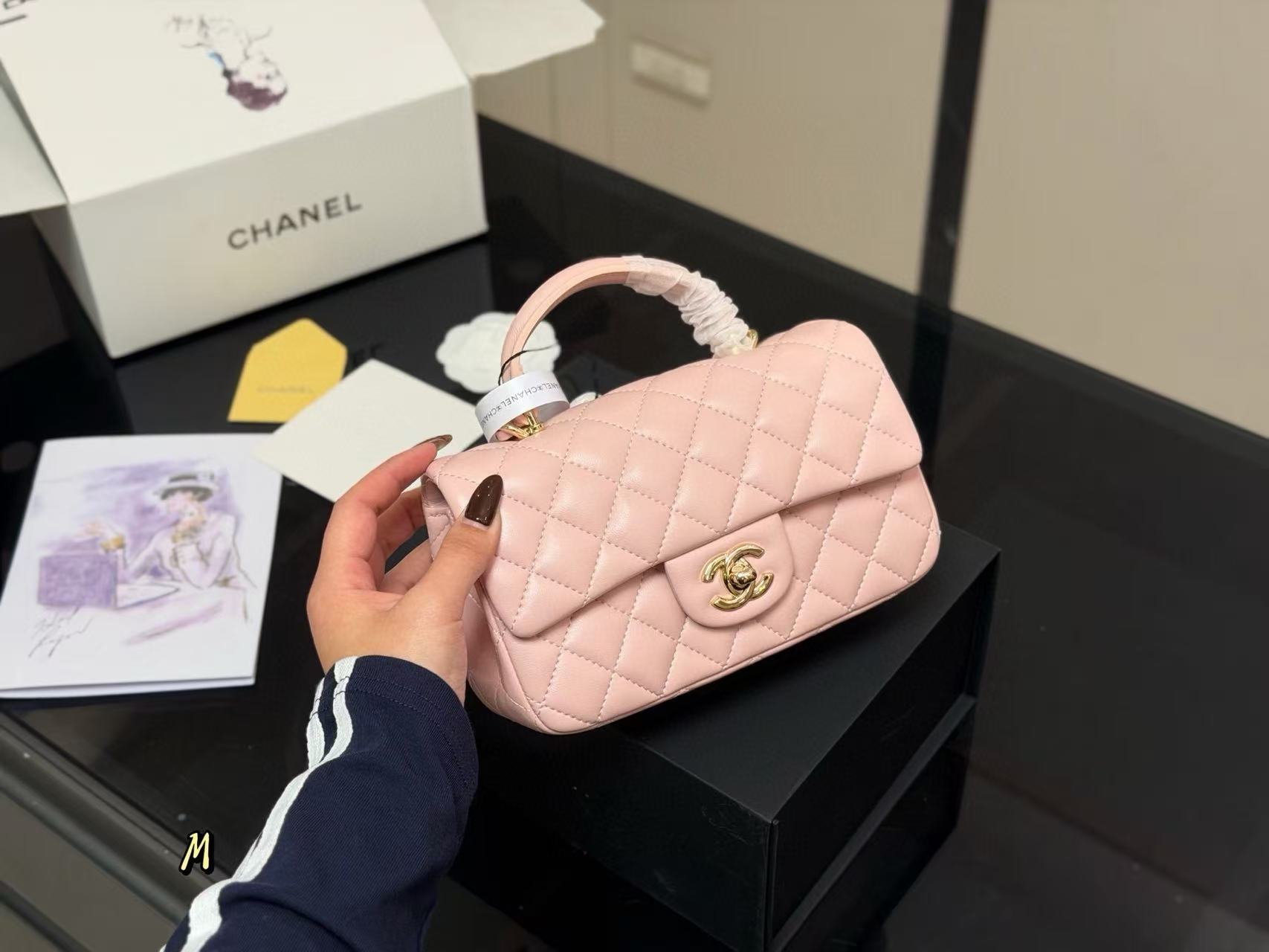 CHANE1 チェーンハンドバッグ【50％割引+送料無料】