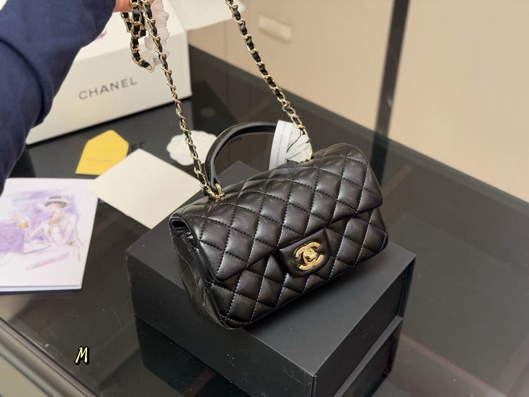 CHANE1 チェーンハンドバッグ【50％割引+送料無料】