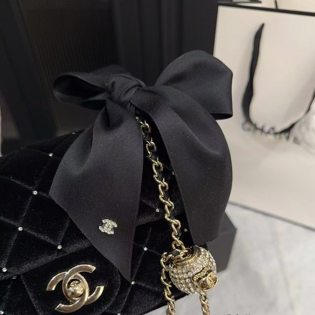 CHANE1ベルベットチェーンラインストーンボールチェーンバッグ【50％割引+送料無料】