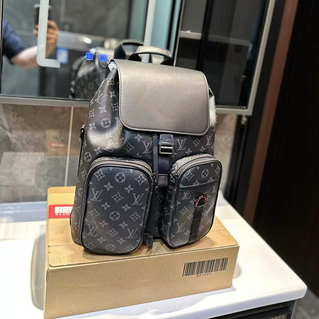 LV メンズ バックパック【50％割引+送料無料】