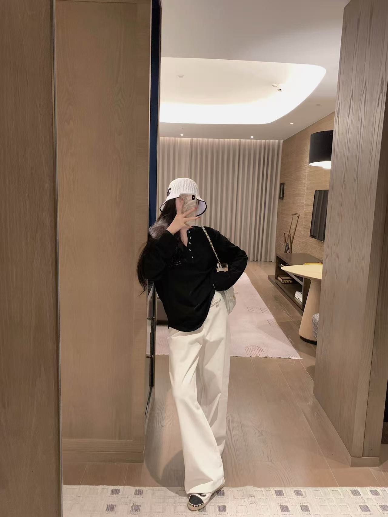 CHANE1 ダブルCポケット刺繍Tシャツ【50％割引+送料無料】